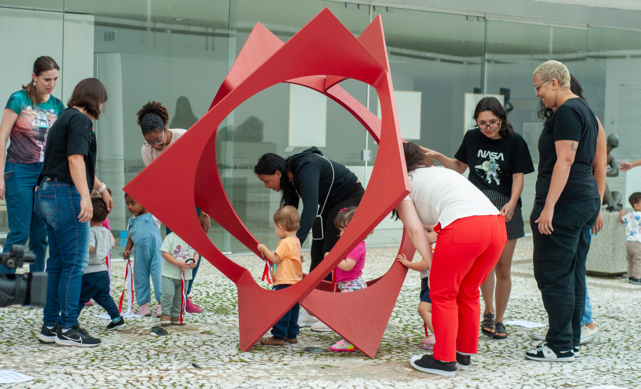 Em março, o MON promove oficina para bebês de 12 a 24 meses