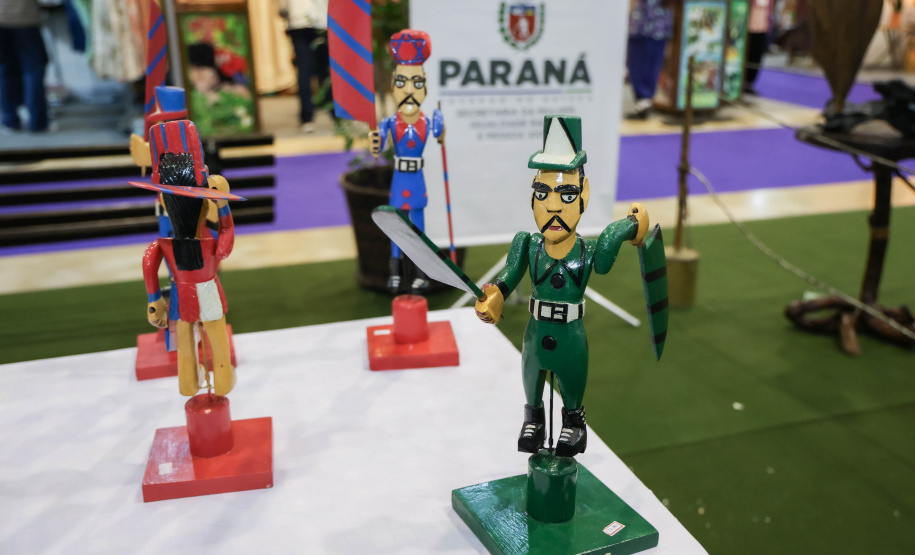 SEMIPI: Estado e Sebrae/PR firmam parceria para fortalecer o artesanato paranaense com foco em gestão e mercado