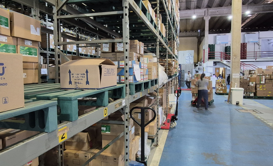 SESA - Pilar da saúde pública, Centro de Medicamentos do Paraná distribuiu mais de 443 milhões de medicamentos em 2025