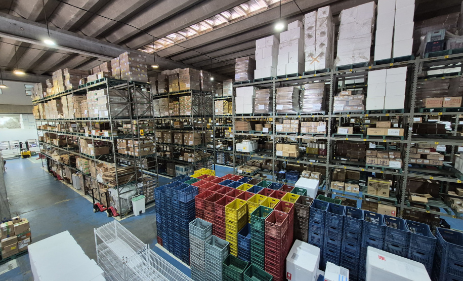 SESA - Pilar da saúde pública, Centro de Medicamentos do Paraná distribuiu mais de 443 milhões de medicamentos em 2025