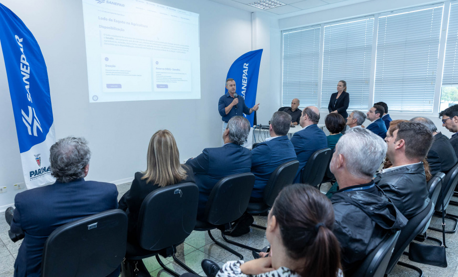 Sanepar abre edital e amplia distribuição de lodo para a agricultura