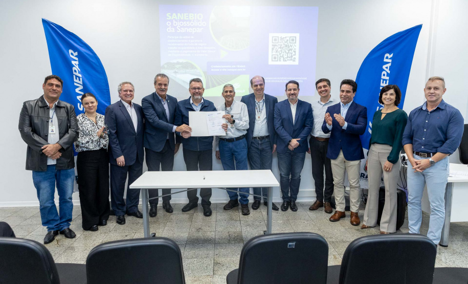 Sanepar abre edital e amplia distribuição de lodo para a agricultura