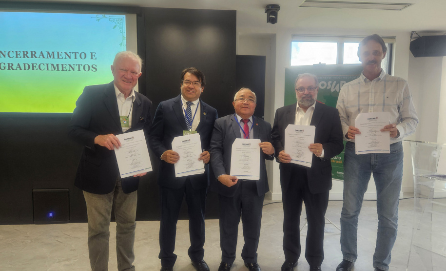 FUNDAÇÃO ARAUCÁRIA - ZICOSUR Universitário e Governo alinham estratégias de desenvolvimento regional