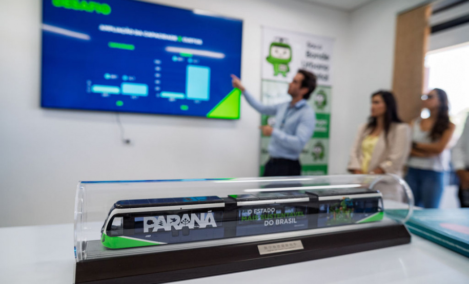 BRDE reúne prefeitos e lideranças de 15 municípios em agenda estratégica durante Smart City Expo