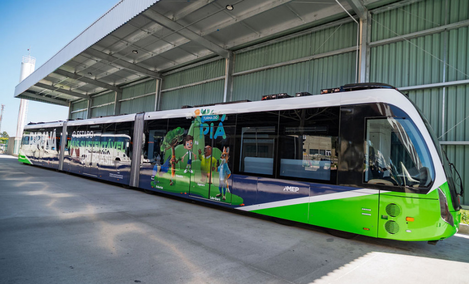 BRDE reúne prefeitos e lideranças de 15 municípios em agenda estratégica durante Smart City Expo