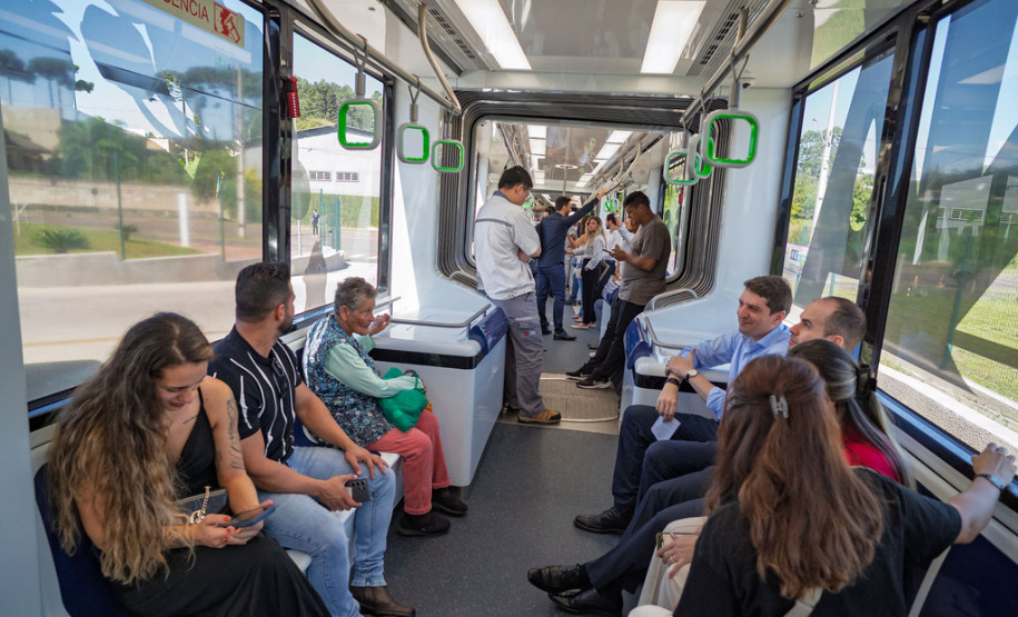 BRDE reúne prefeitos e lideranças de 15 municípios em agenda estratégica durante Smart City Expo