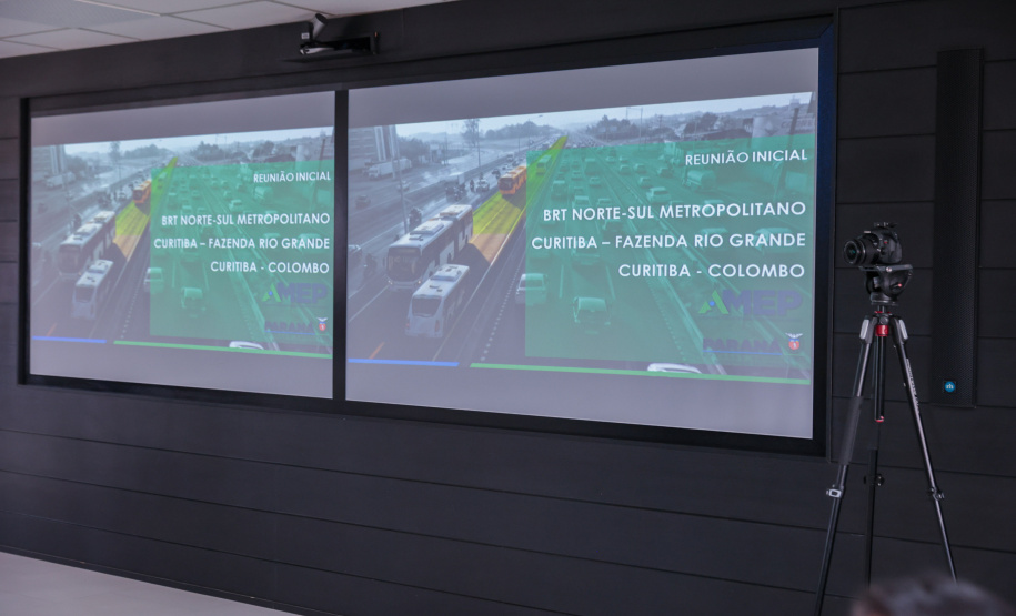 Governo do Estado assina contrato para estudos e anteprojeto do BRT Norte-Su