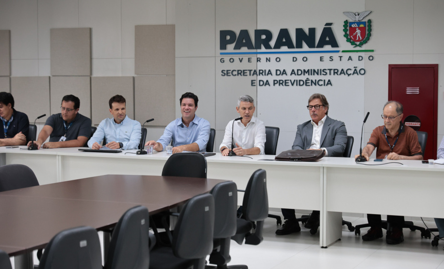 Governo do Estado assina contrato para estudos e anteprojeto do BRT Norte-Su