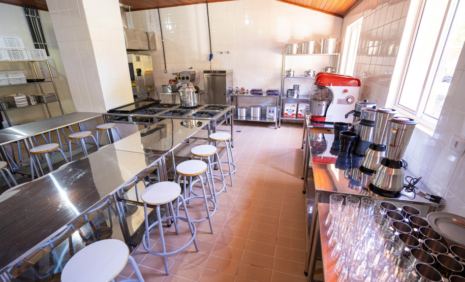 ESCOLA ILHA DAS COBRAS