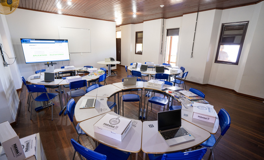 ESCOLA ILHA DAS COBRAS