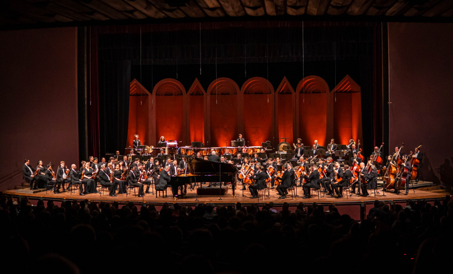 TEATRO GUAÍRA - Com novo piano e solista internacional, Orquestra Sinfônica do Paraná abre temporada 2026 no Guairão
