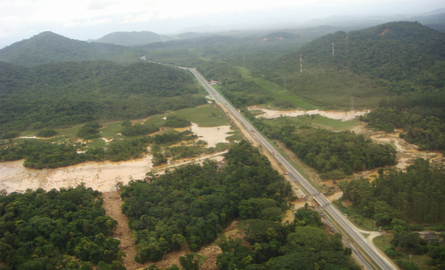 Marco na prevenção de desastres: 15 anos da maior tragédia do Litoral do Paraná