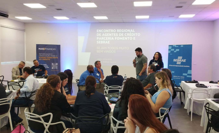 Fomento Paraná e Sebrae/PR promovem encontros regionais com agentes de crédito