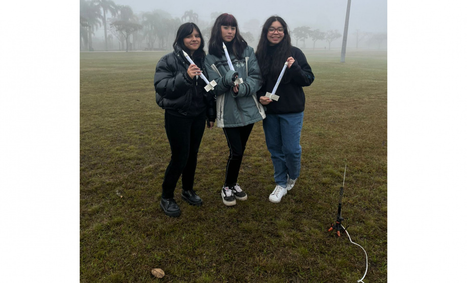 Rede de Clubes de Ciência fortalece protagonismo de meninas na pesquisa escolar