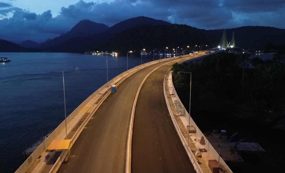 ILUMINAÇÃO PONTE GUARATUBA