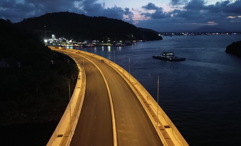 ILUMINAÇÃO PONTE GUARATUBA