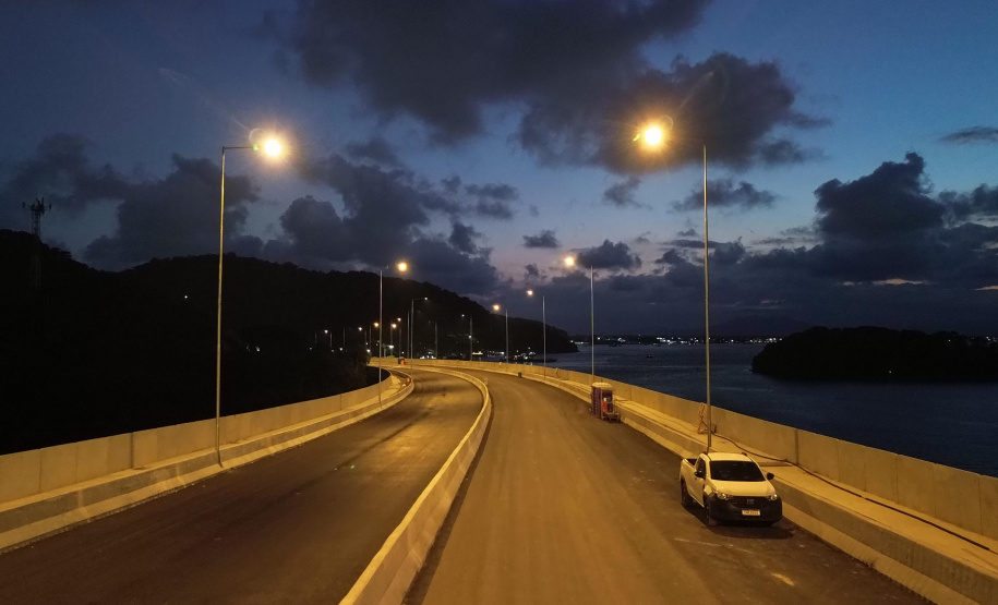 ILUMINAÇÃO PONTE GUARATUBA
