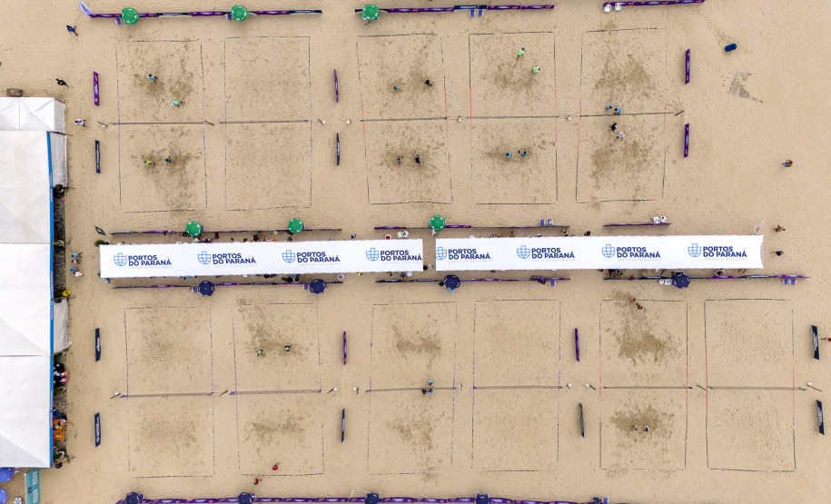 Portuários e atletas disputam FPT Beach Series 1500 em Caiobá