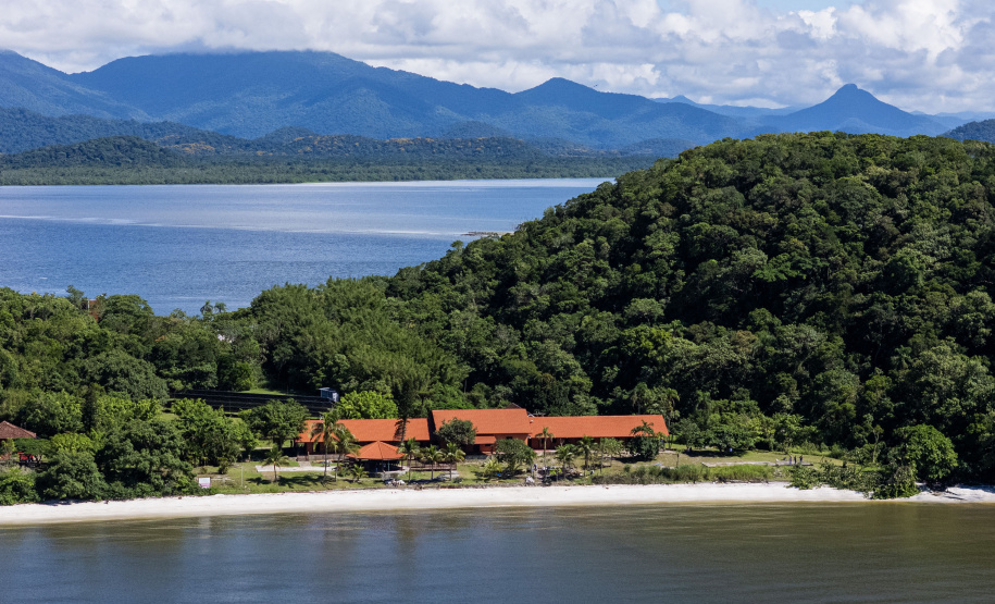 ESCOLA ILHA DAS COBRAS
