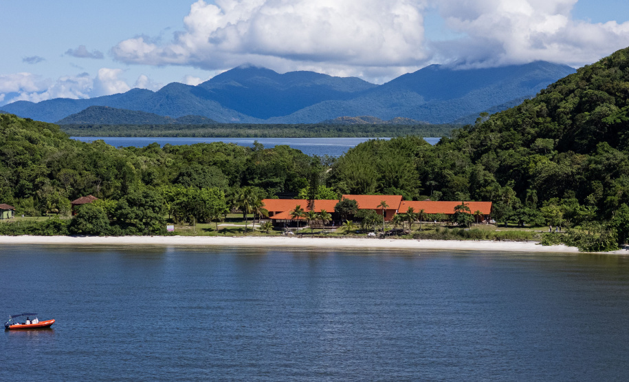 ESCOLA ILHA DAS COBRAS