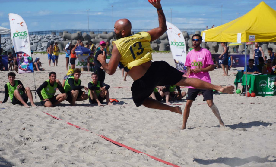 HANDEBOL DE AREIA