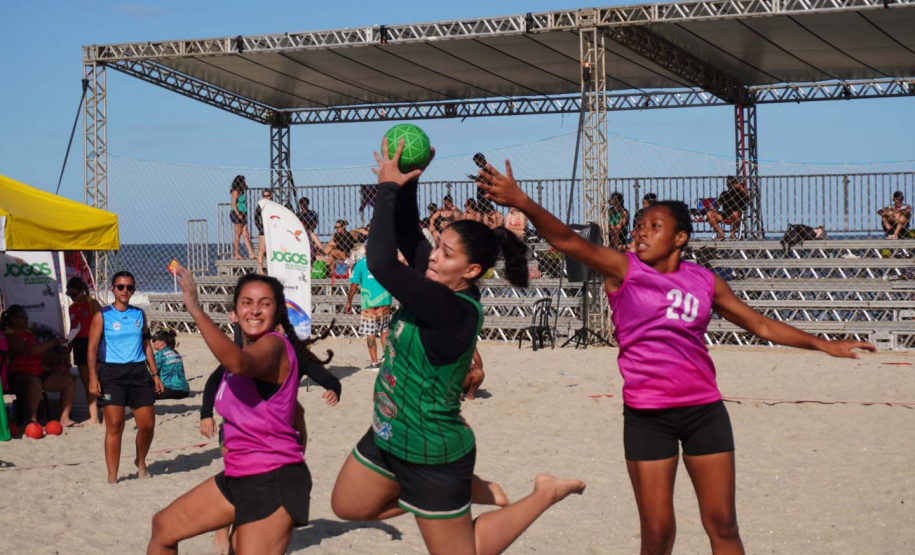 HANDEBOL DE AREIA