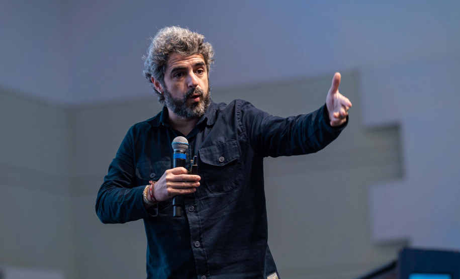 Com avanços em todas as etapas de ensino, Estado divulga resultados da Prova Paraná Mais 2025 aos municípios