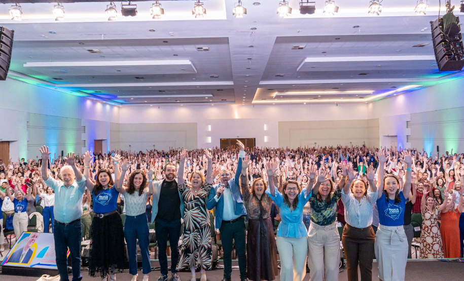 Com avanços em todas as etapas de ensino, Estado divulga resultados da Prova Paraná Mais 2025 aos municípios