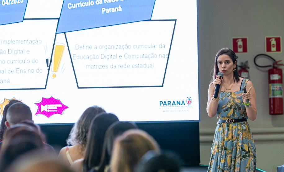 SEED - Literacia digital: Paraná reúne embaixadores para aprimorar uso de tecnologias no ensino de Matemática e Língua Portuguesa