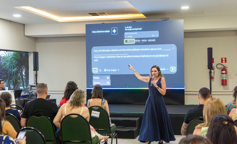 SEED - Literacia digital: Paraná reúne embaixadores para aprimorar uso de tecnologias no ensino de Matemática e Língua Portuguesa