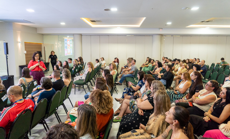 SEED - Literacia digital: Paraná reúne embaixadores para aprimorar uso de tecnologias no ensino de Matemática e Língua Portuguesa