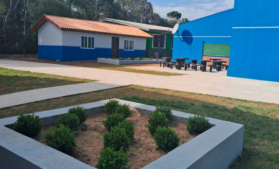 EEC Flávio dos Santos em Palmeira (depois)