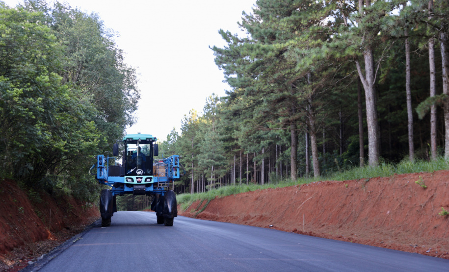 Estrada da Gruta em Teixeira Soares