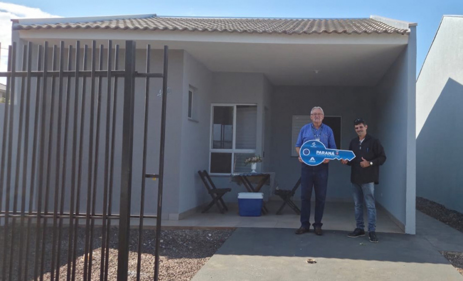 COHAPAR - Entrega Resid CCM 01 em Floresta