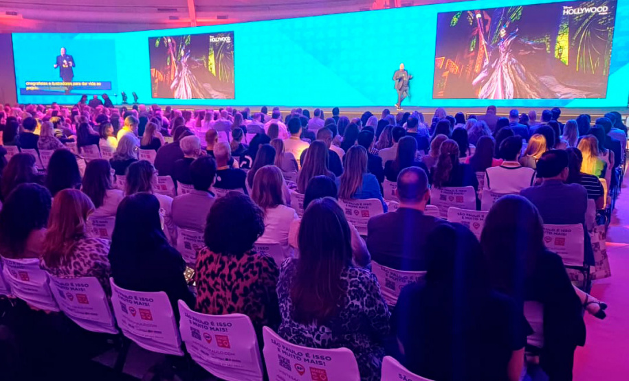 Viaje Paraná abre calendário de eventos de março capacitando agentes de viagens na Alemanha