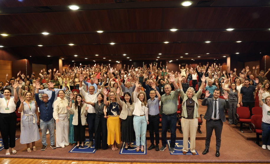 Políticas para idosos no PR atraem missão técnica do Japão e especialistas do BID