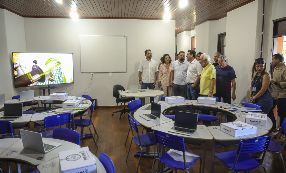 ESCOLA ILHA DAS COBRAS