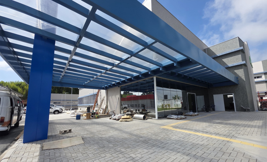 Novo AME de São José dos Pinhais entra na fase final para inauguração