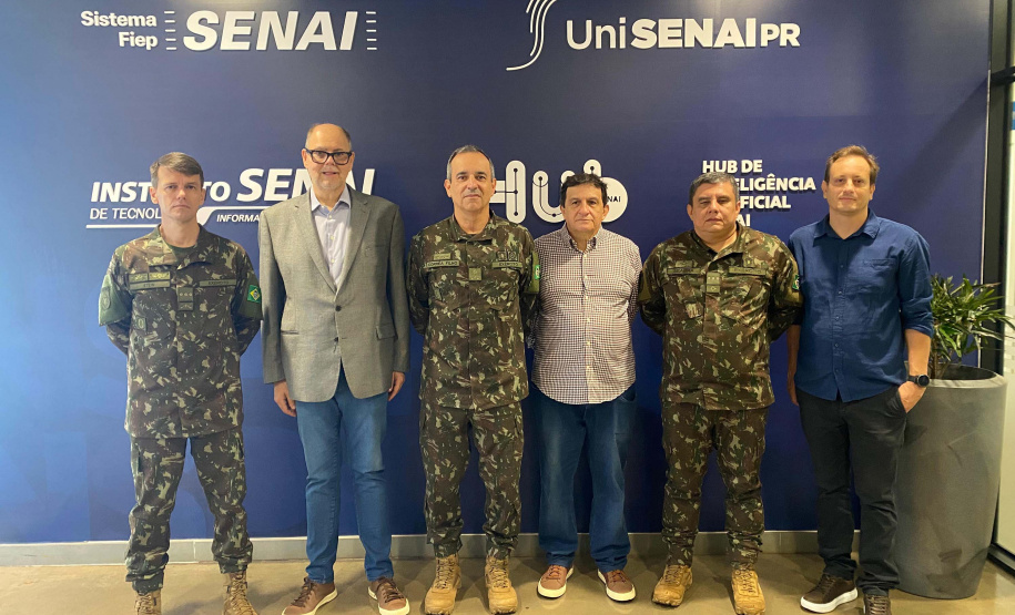 INOVAÇÃO: Estado recebe visita do Exército para conhecer hub de IA e cibersegurança