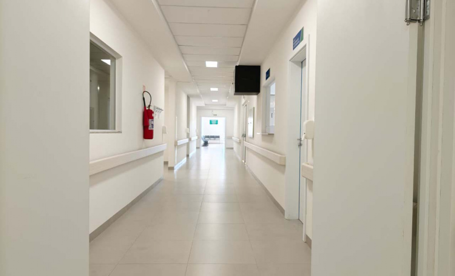 Governo do Estado fortalece rede de atendimento com inauguração do novo Hospital Municipal de Capitão Leônidas Marques