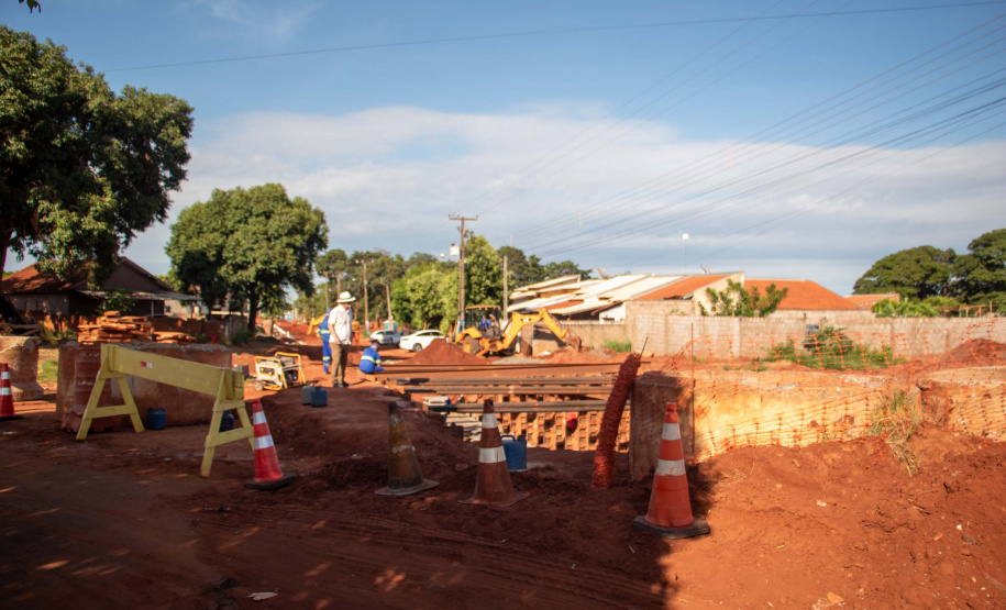 Em Loanda, obra para conter maior erosão urbana do Paraná atinge 82% de execução