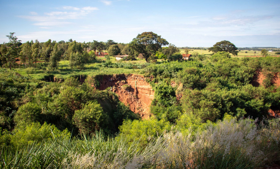 Em Loanda, obra para conter maior erosão urbana do Paraná atinge 82% de execução