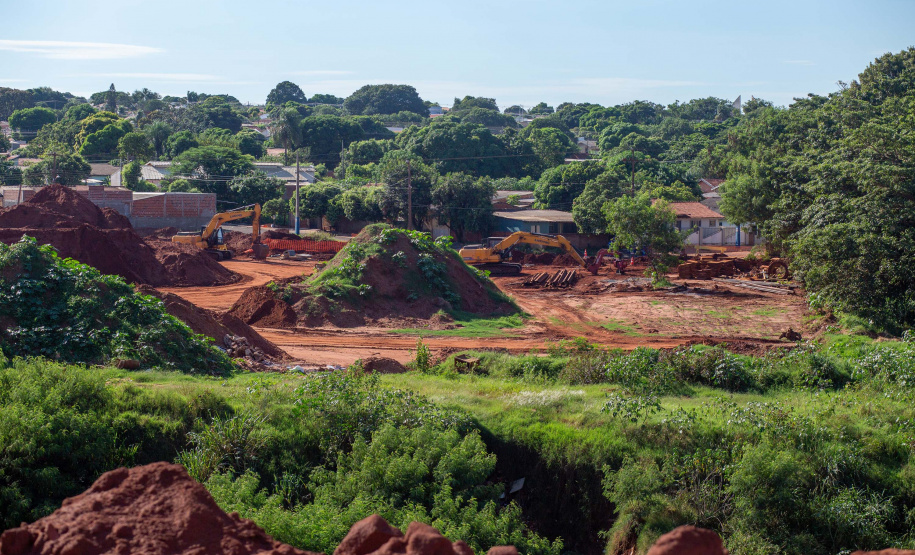 Em Loanda, obra para conter maior erosão urbana do Paraná atinge 82% de execução