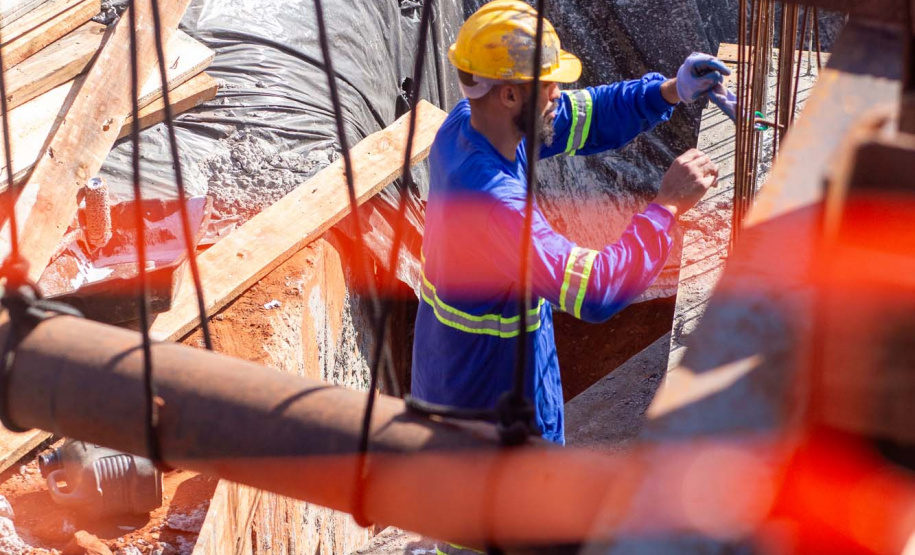 Em Loanda, obra para conter maior erosão urbana do Paraná atinge 82% de execução