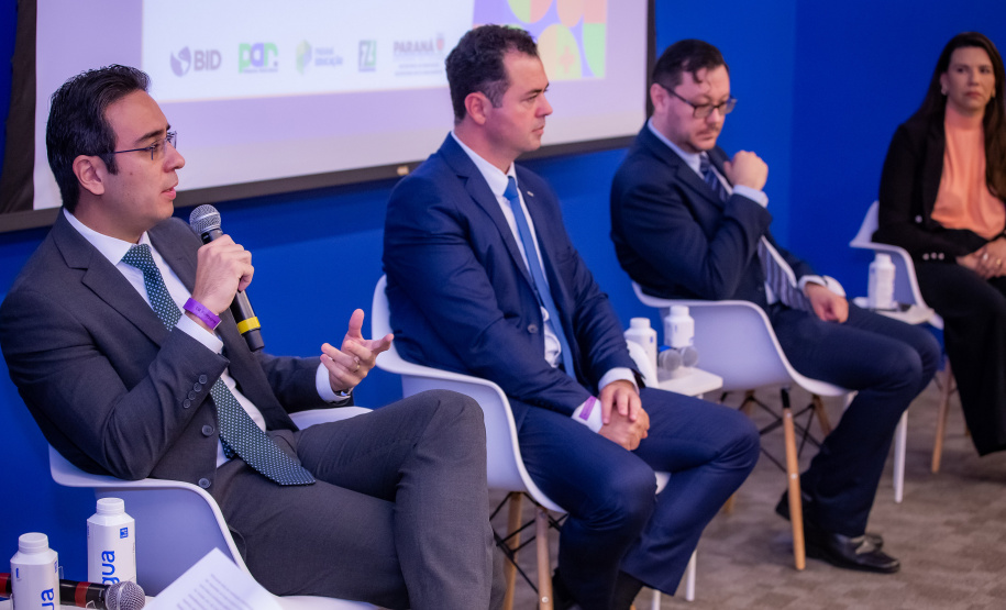 SEED - Programa Mais Escolas Paraná é apresentado na B3 e segue para fase de seleção de empresas