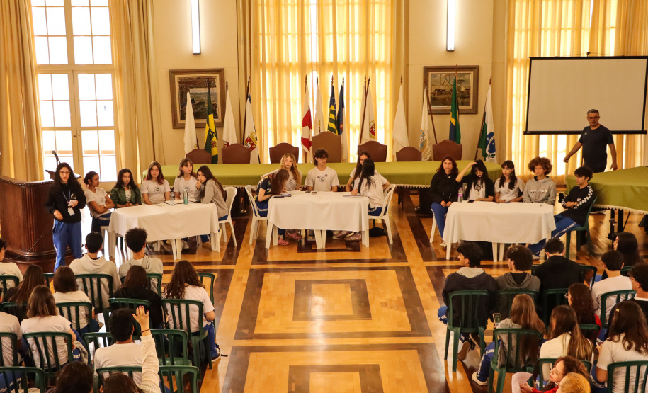 Colégio Estadual do Paraná celebra 180 anos de tradição e impacto na educação do Estado