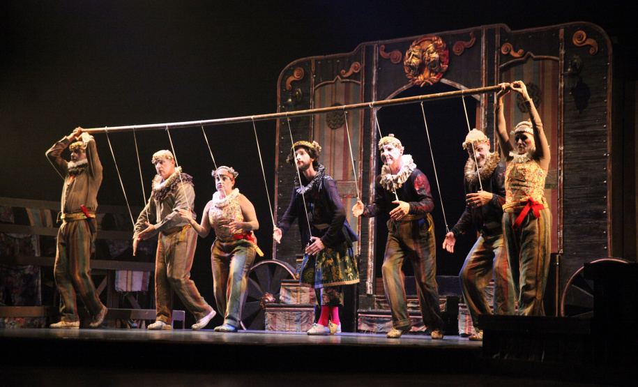 G2 Cia de Dança apresenta “GAG” a público de 300 pessoas em Campo Mourão