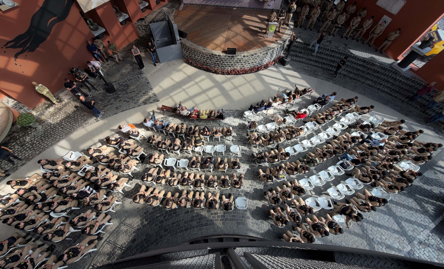 PMPR entrega 54 viaturas e capacita 152 policiais para reforçar combate à violência doméstica no Estado