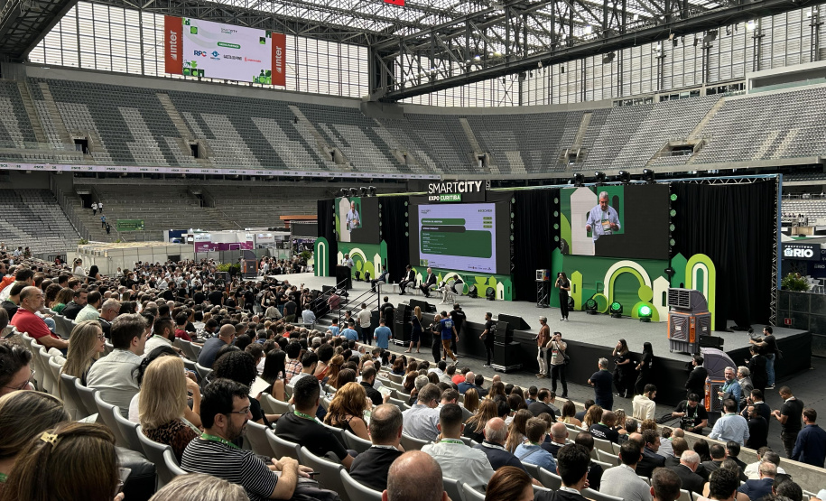 SETI - Paraná promove soluções de tecnologia e inovação durante o Smart City Expo Curitiba 2026