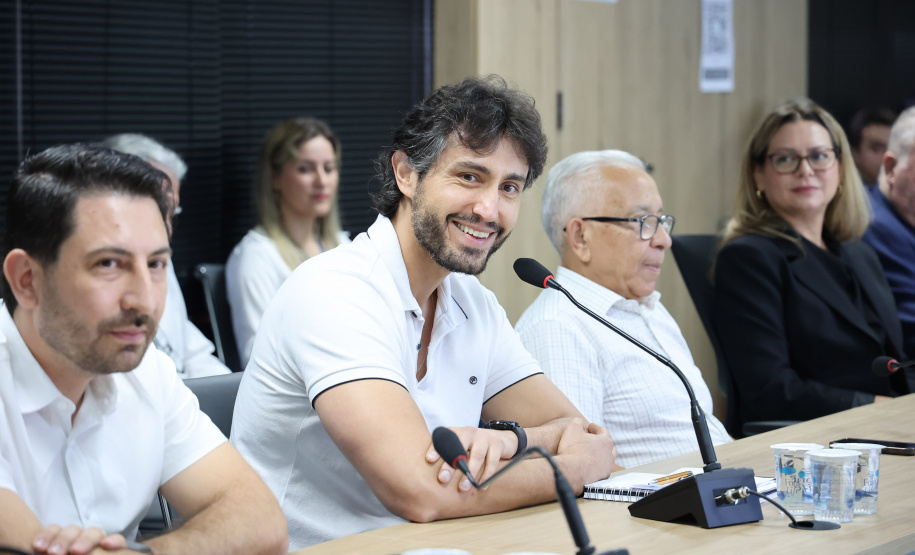 Governo do Paraná e Banco Mundial se reúnem para preparar documentação do PSH